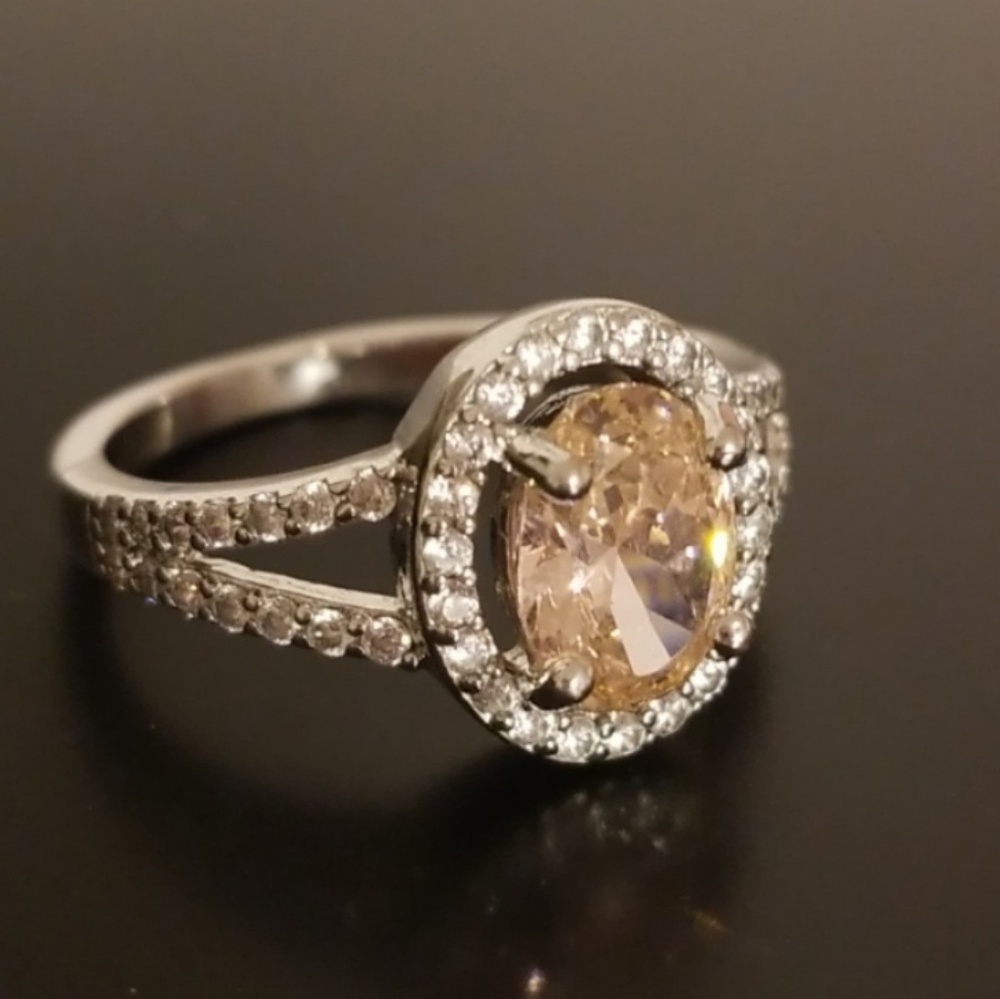 Fragrant jewels ring